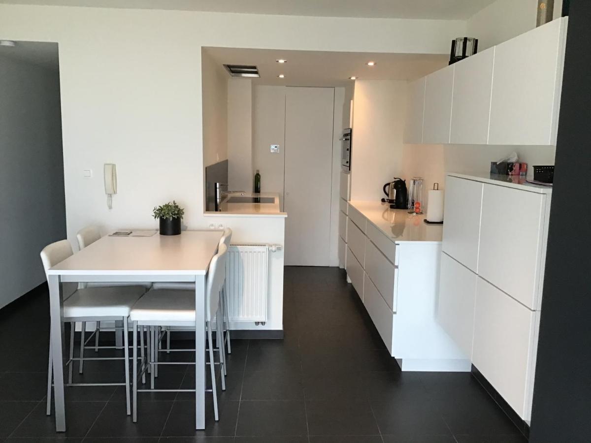 Marjolaine Zeezicht - Nieuwpoort-Bad Met Gratis Garagebox Apartment Exterior photo